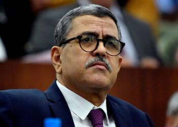 جراد يشرف على تنصيب لجنة تقييم الأضرار / تعويضات للمتضررين من حرائق الغابات