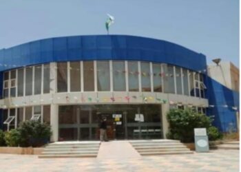 باتنة / عيادة حملة3 تتدعم بمصلحة للتوليد بباتنة
