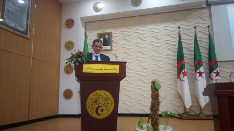 في لقاء تشاوري.. والي بومرداس يحياتن/ التنمية المحلية هي الأساس لتحسين الإطار المعيشي لدى المواطن