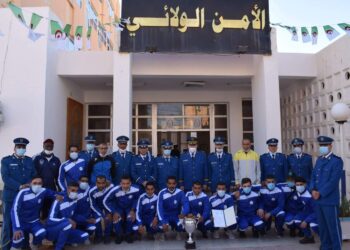 بتحقيقهم الصعود للقسم الوطني / المفتش الجهوي لشرطة الجنوب الغربي، يكرم النادي الرياضي هواة  شرطة بشـار