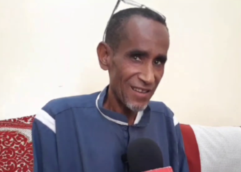 أدرار  /   عبوبي الطيب فنان أدراري يقاوم المرض وينتظر مساعدة وزيرة الثقافة