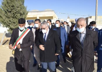 والي الوادي في زيارة عمل لبلديات الطالب العربي / متابعة انجاز عدد من المشاريع التنموية والاستماع الى انشغالات المواطنين
