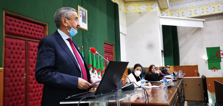 سيدي بلعباس / يوم دراسي حول التسيير المدمج للنفايات للصالح الجماعات المحلية