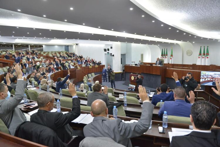المجلس الشعبي الوطني يصادق على مشروع قانون الصيد البحري وتربية المائيات