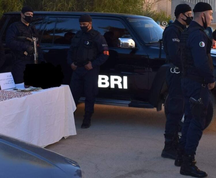 في حصيلة لنشاطات شرطة المرور خلال شهر أفريل أمن ولاية بشـار يرصد عديد المخالفات والجنح المرورية المرتكبة من طرف سواق المركبات